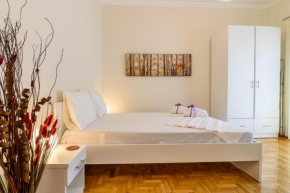  Charmy Petit Flat in Athens  Афины